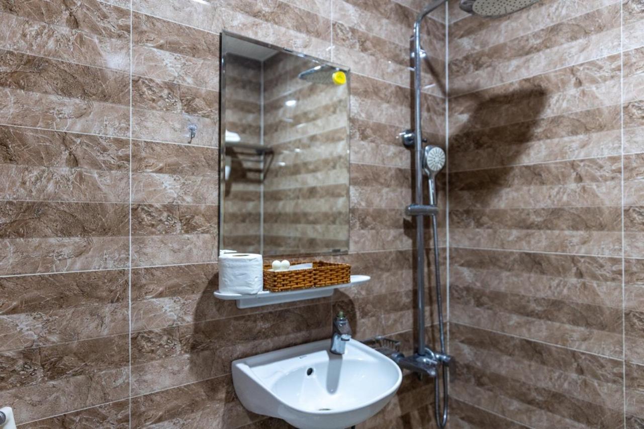 Rita Hotel- Airport Tan Son Nhat- Canh Benh Vien Tam Anh & Gan Quan Khu 7 Hô Chi Minh-Ville